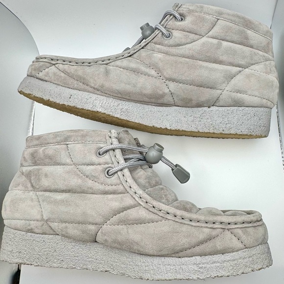 NWT Clarks Gray Quilted Suede Wallabee Boots - Picture 8 of 9